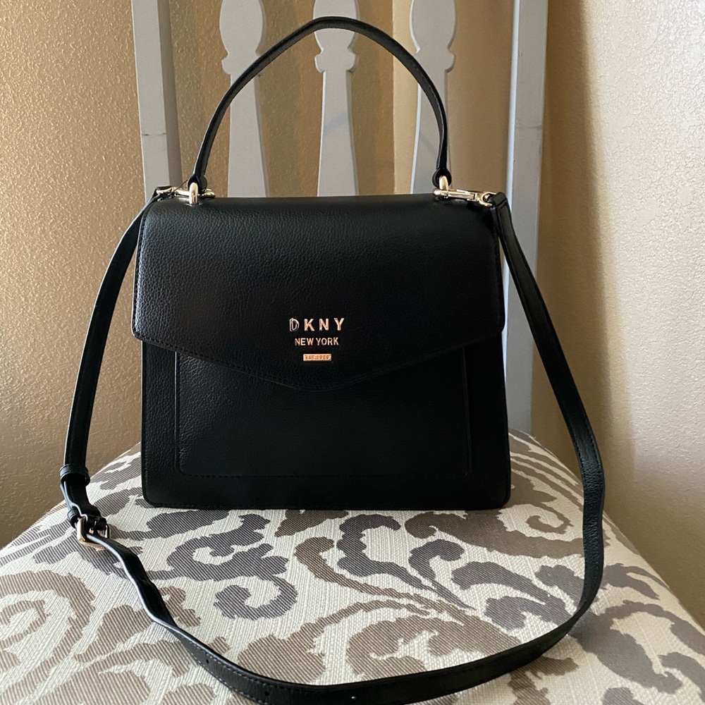 💙SOLD💙DKNY Satchel Whitney Crossbody Purse
